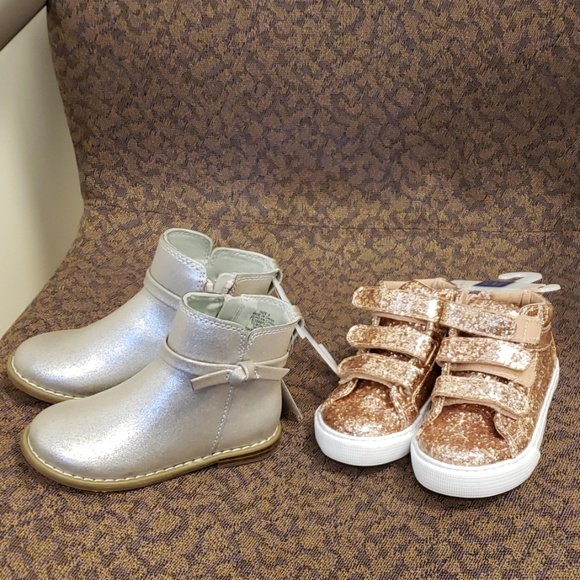 GAP Other - NWT Gap silver and rose gold glittery boots 8